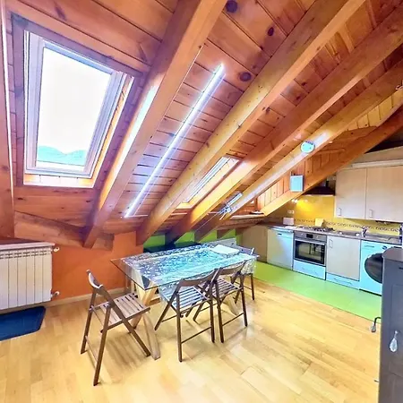 Apartamento La Buhardilla De - Tucasaenlospirineos Escarrilla